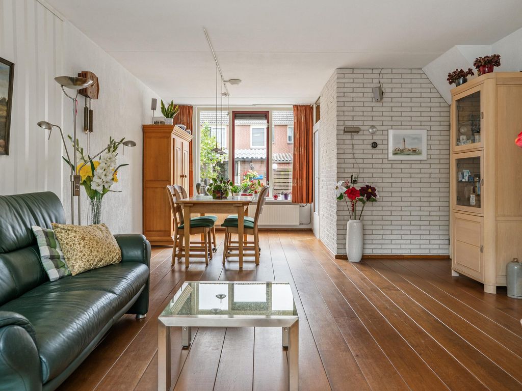 Korhoen 26, Ridderkerk