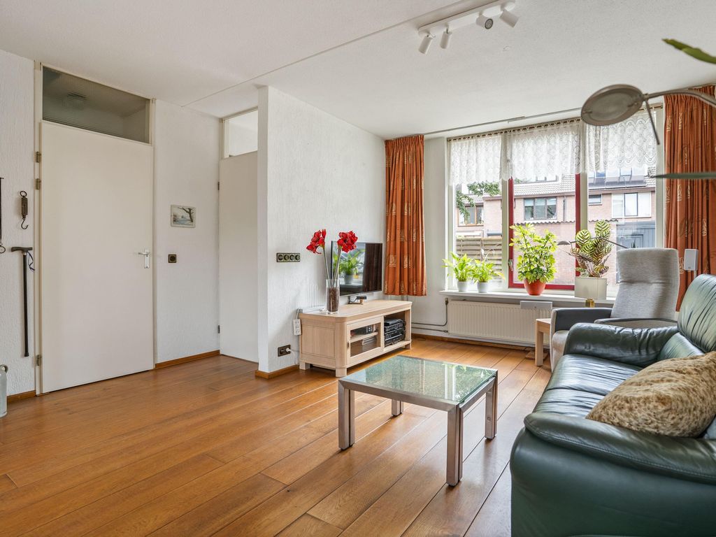 Korhoen 26, Ridderkerk