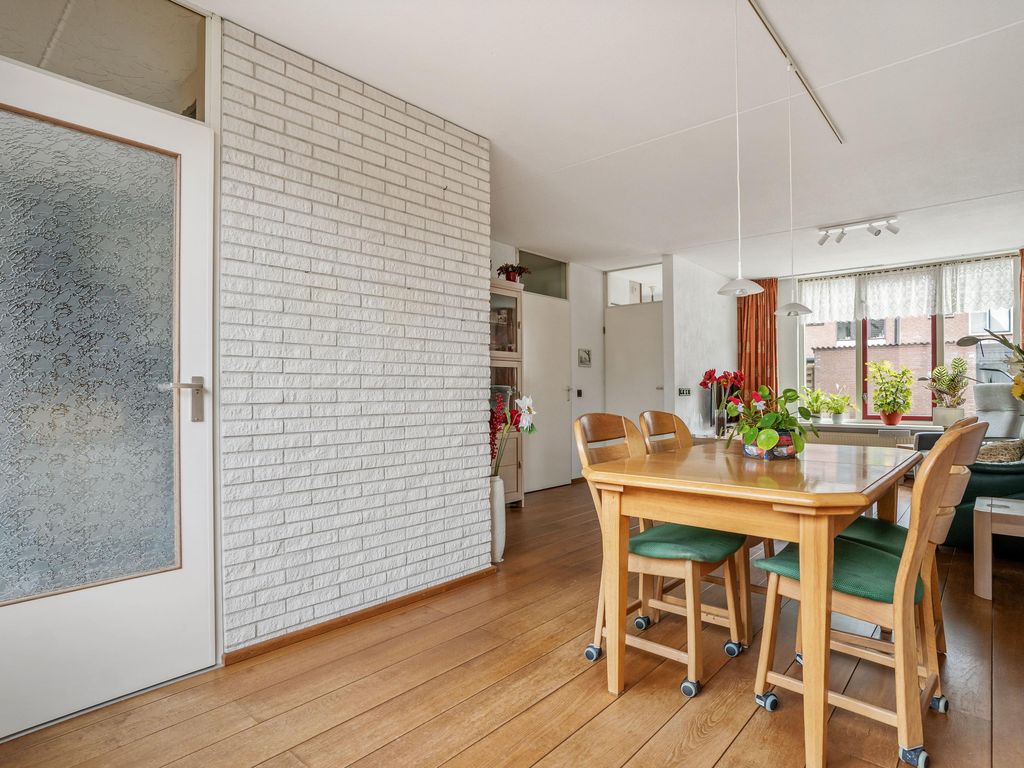 Korhoen 26, Ridderkerk