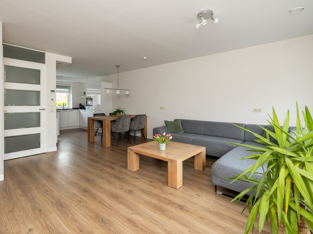 Erasmuslaan 61, Ridderkerk