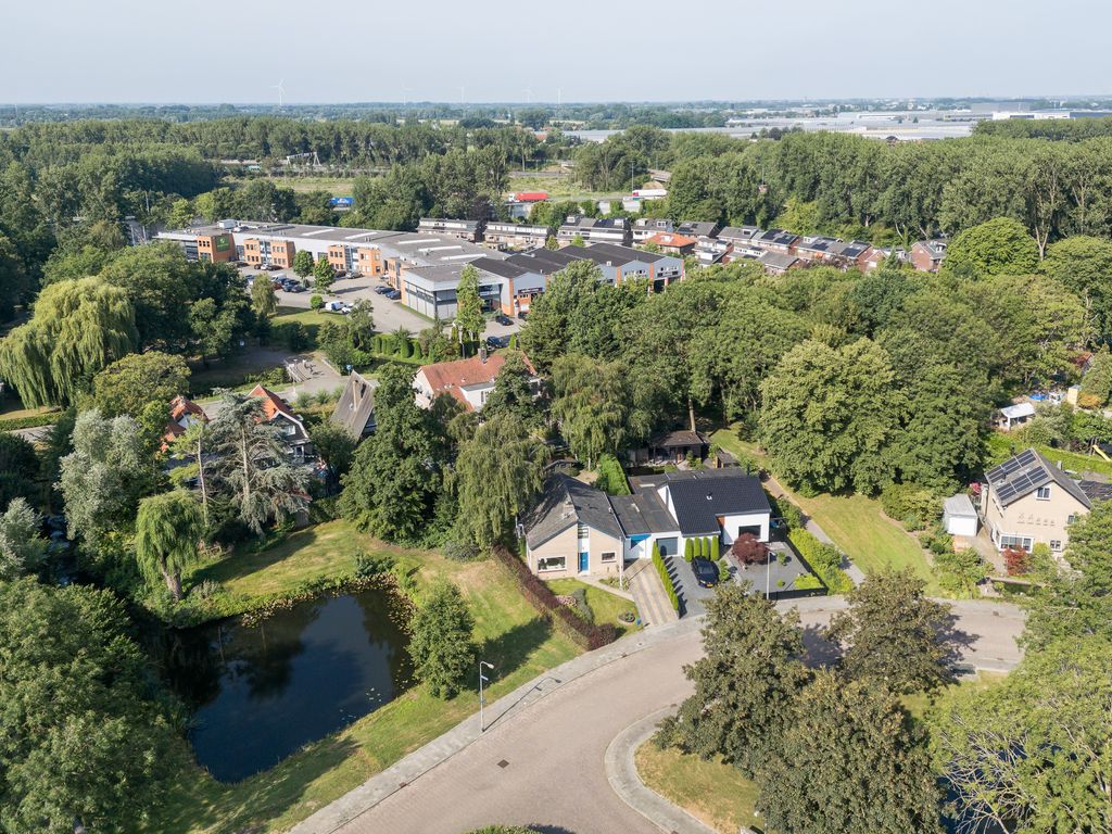 Klooslaan 1, Ridderkerk