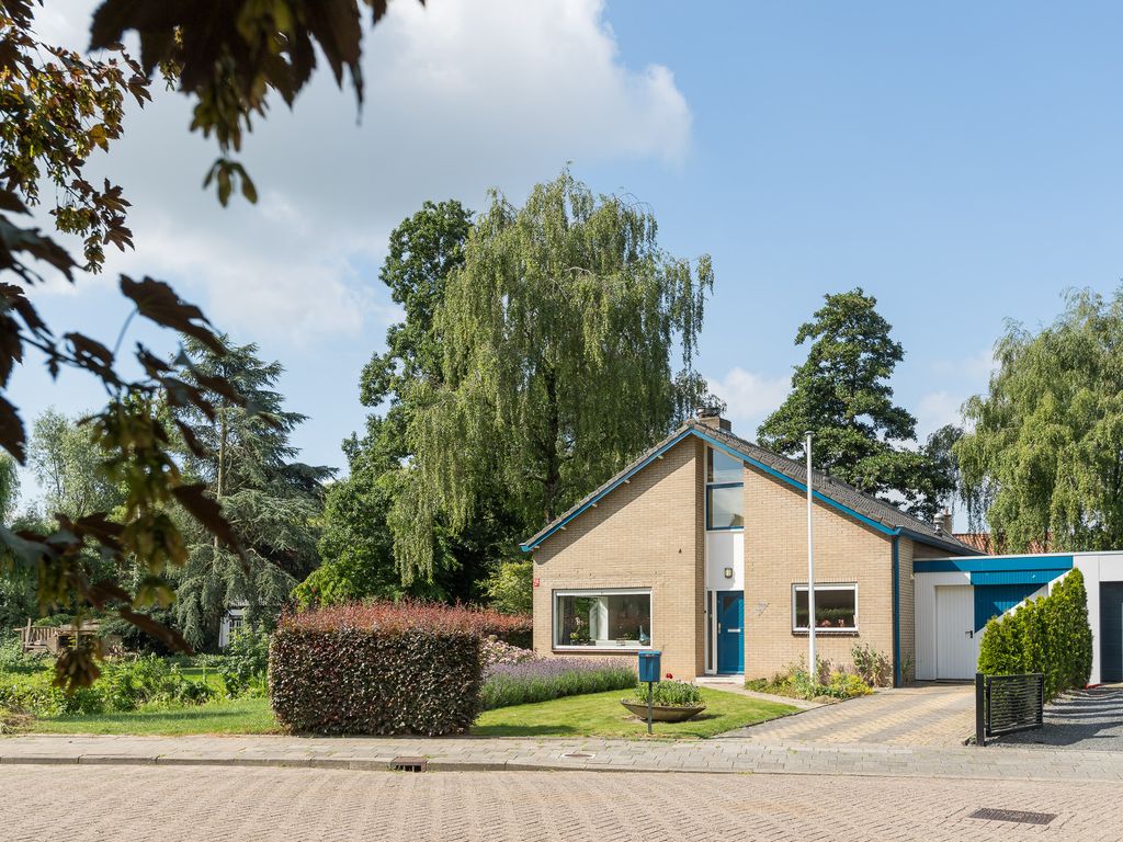 Klooslaan 1, Ridderkerk