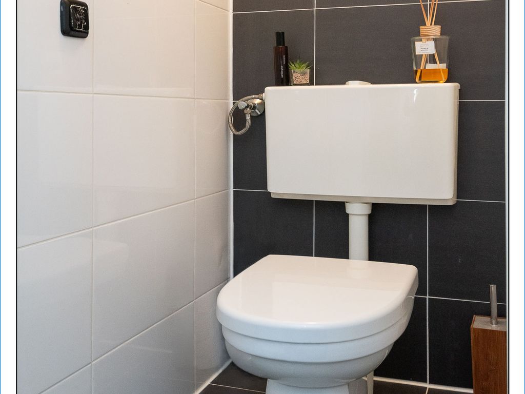 Jhr D Savornin Lohmanstr 18, Ridderkerk
