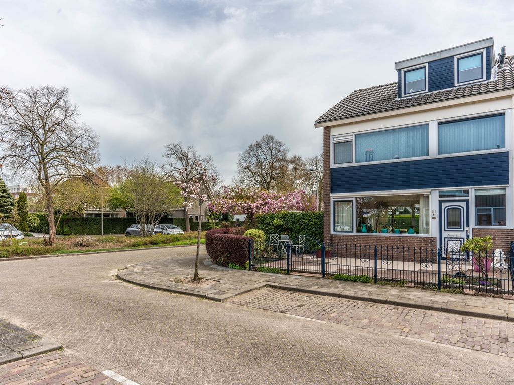 Graaf Florisstraat 1, Ridderkerk