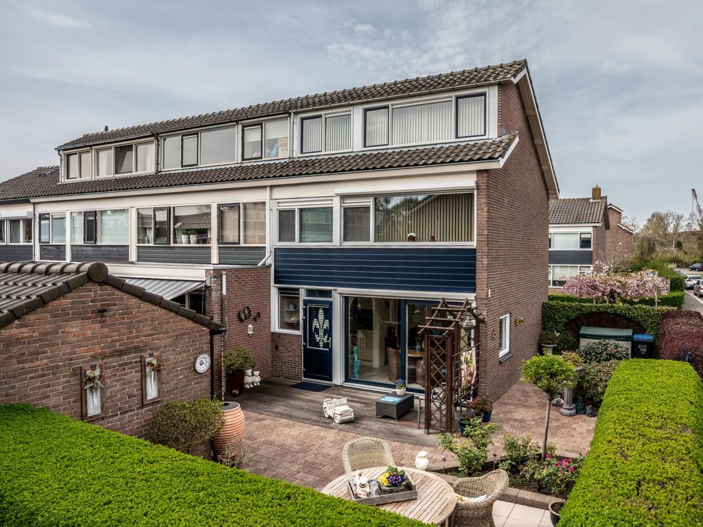 Graaf Florisstraat 1, Ridderkerk