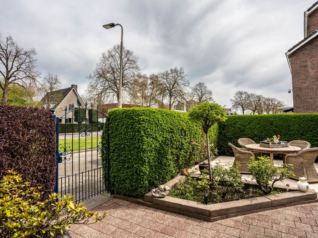 Graaf Florisstraat 1, Ridderkerk