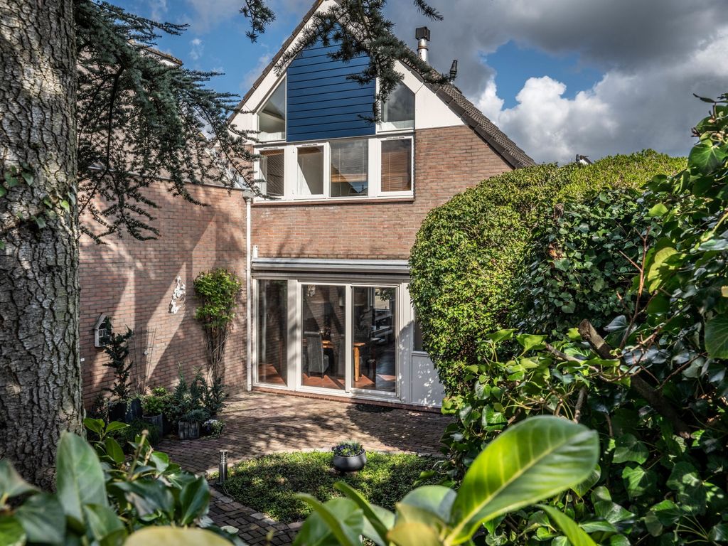 Rosmolen 160, Ridderkerk