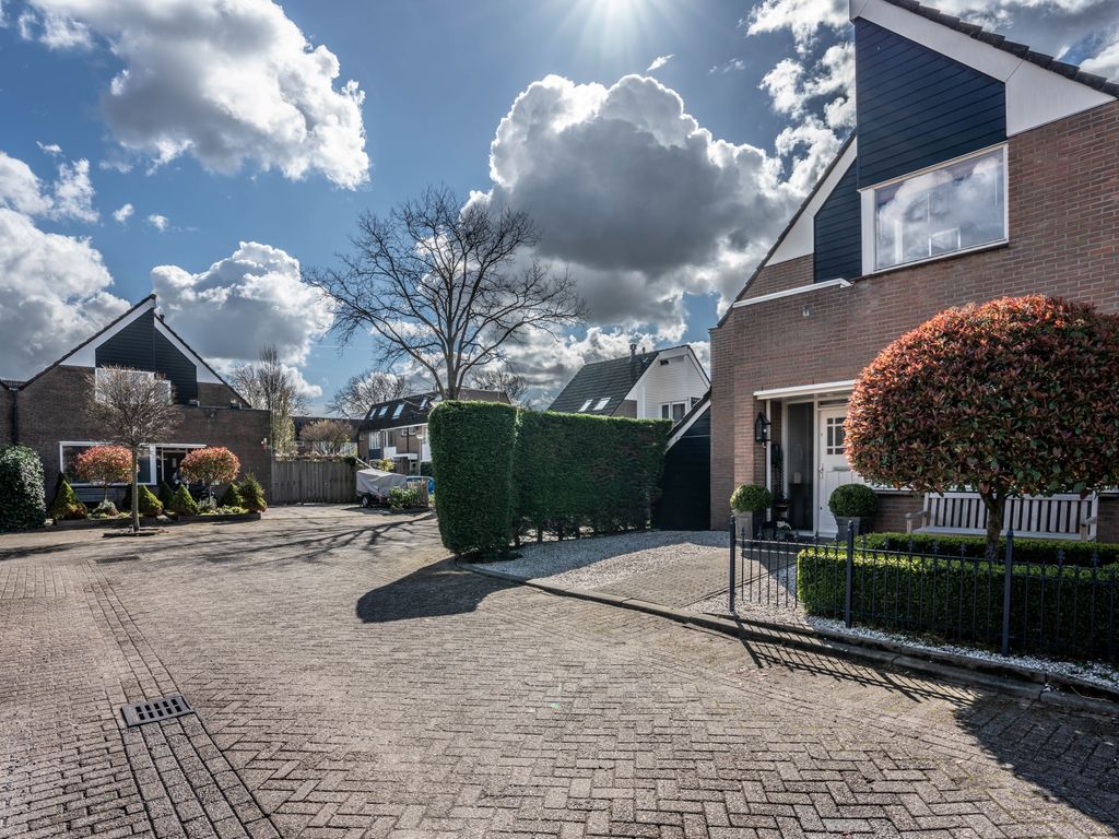 Rosmolen 160, Ridderkerk