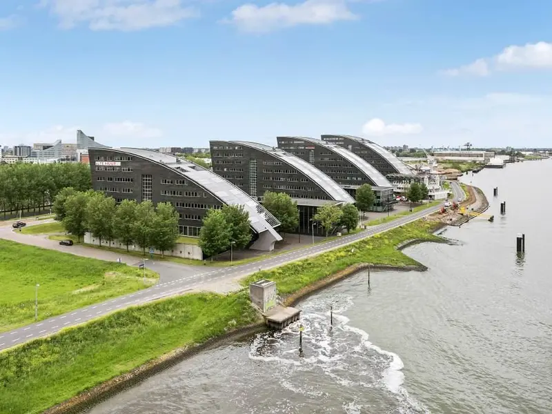 EQ Real Estate heeft namens Meerdervoort® kantorencampus Riverside Offices (13.000 m2) aangekocht.