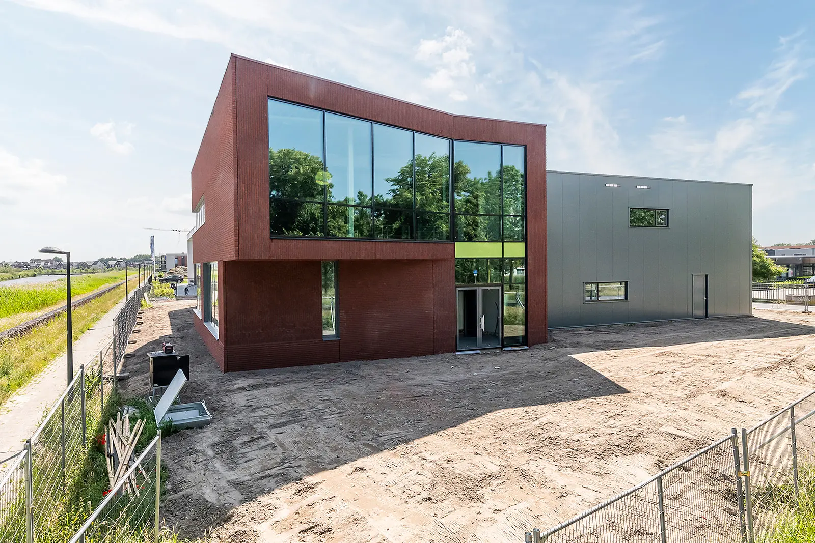 Transactiebericht - EverBake koopt het splinternieuwe bedrijfsobject aan de Arduinstraat 1 in Breda!