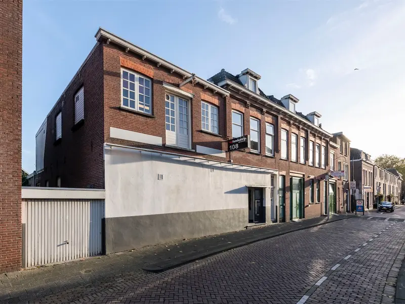 Voormalige timmerfabriek in Dordrecht verkocht ten behoeve van een herontwikkeling naar woningen