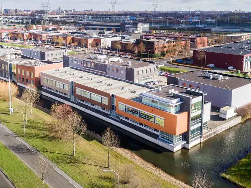 Summa Vastgoed koopt 9 bedrijfsobjecten in de regio Rotterdam