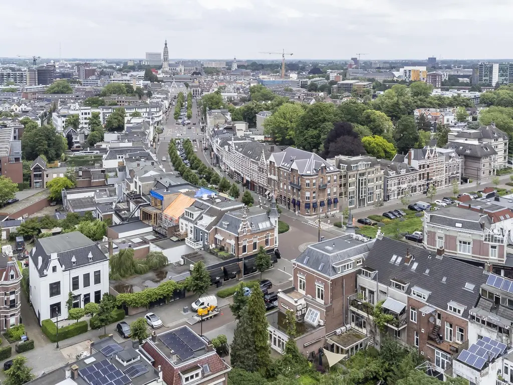 Baronielaan 1, BREDA