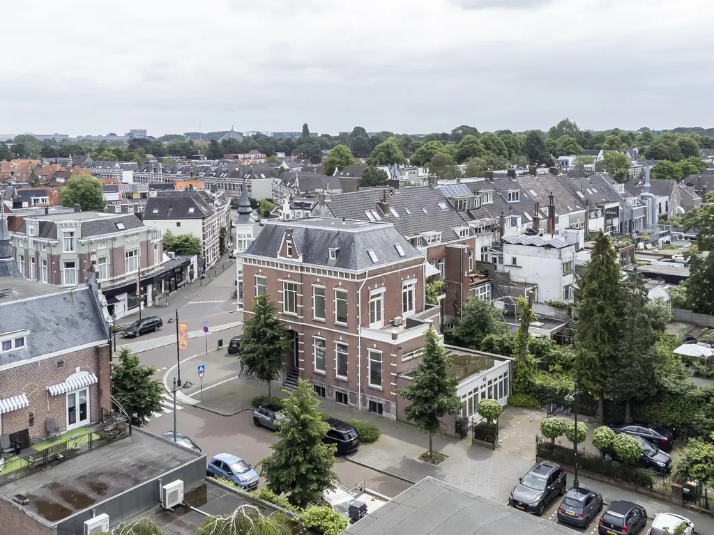 Baronielaan 1, BREDA