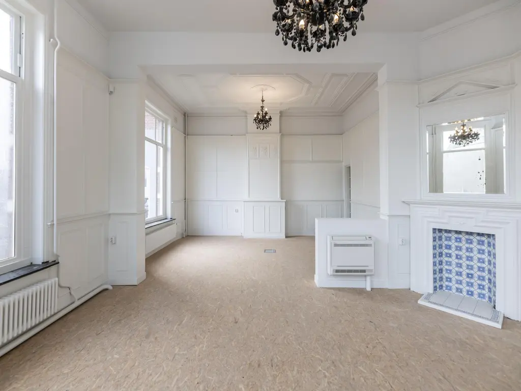 Baronielaan 1, BREDA