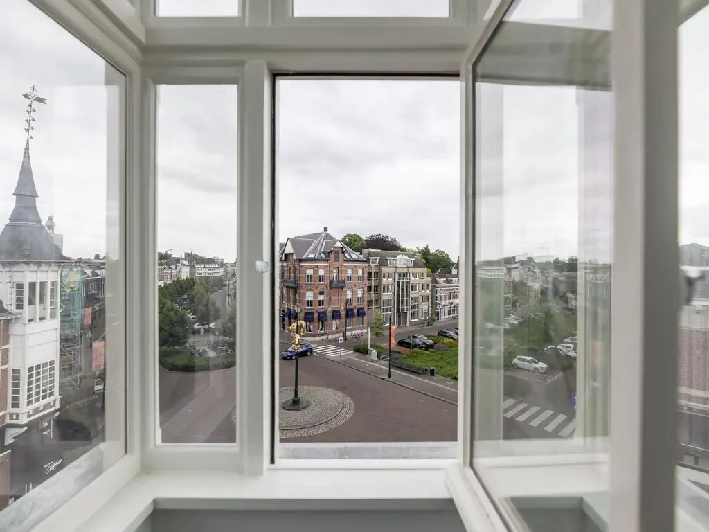 Baronielaan 1, BREDA