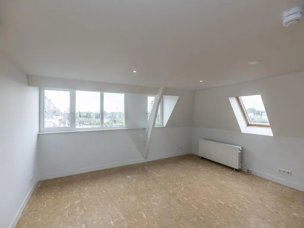 Baronielaan 1, BREDA