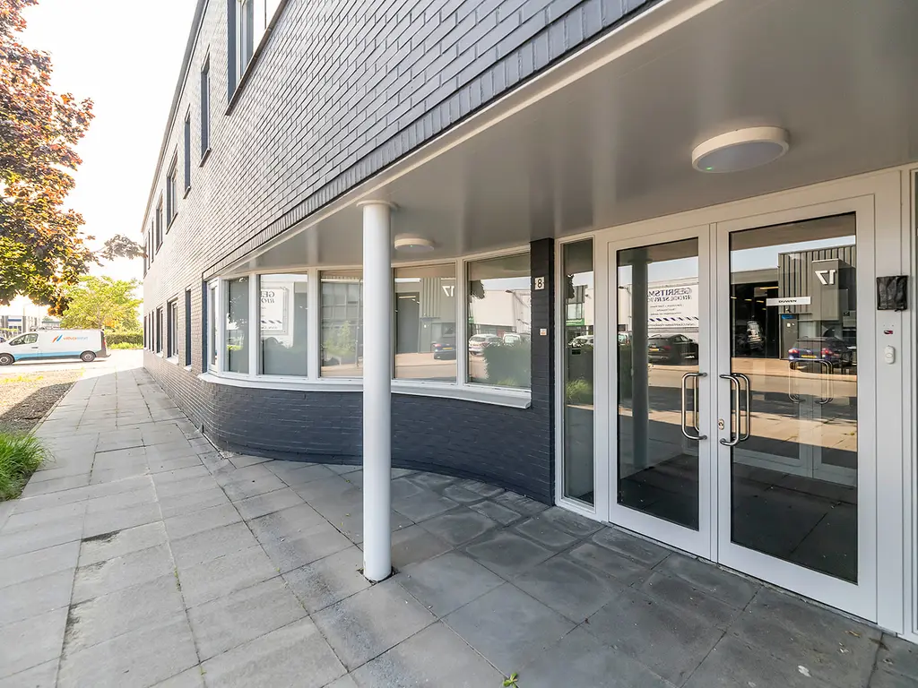 Takkebijsters 8, Breda
