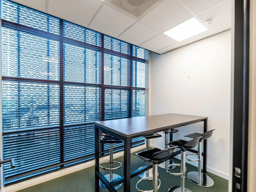 Minervum 7032, Breda