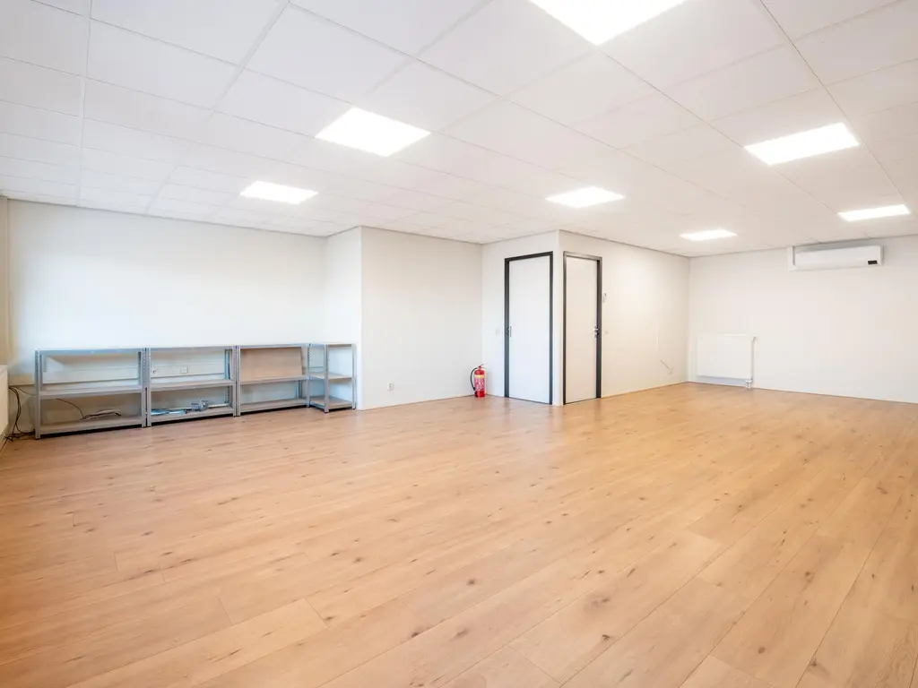 Minervum 7456A, Breda