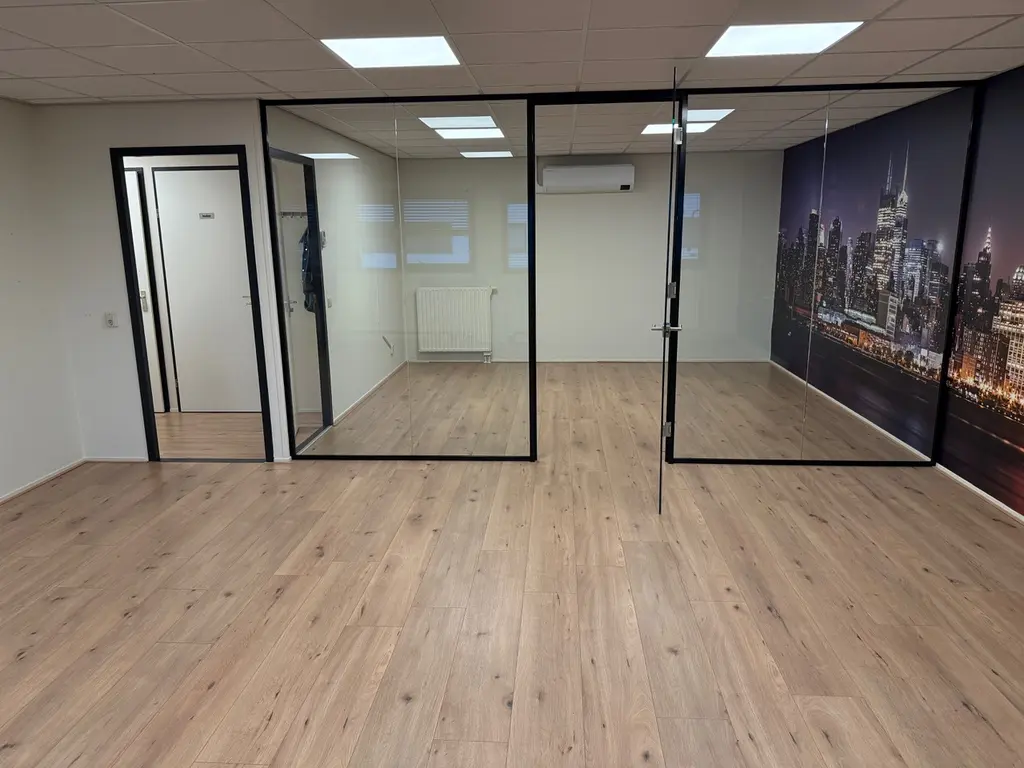 Minervum 7456A, Breda