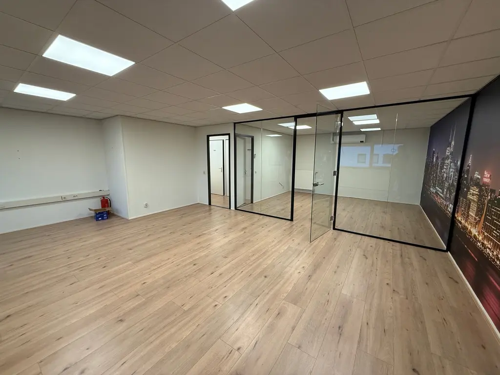 Minervum 7456A, Breda