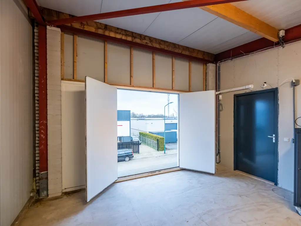 Nijverheidsweg 16, Bavel