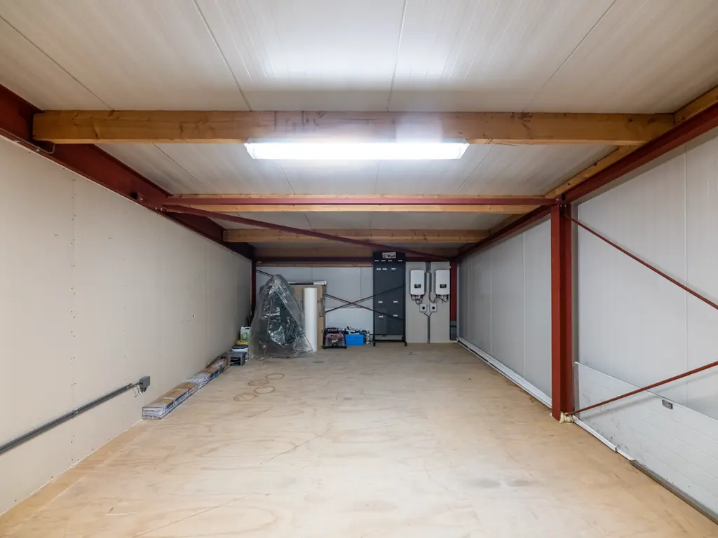 Nijverheidsweg 16, Bavel