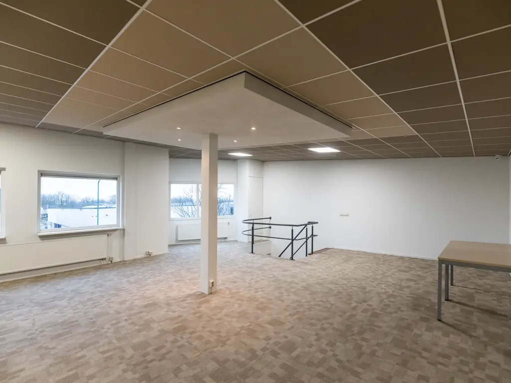 Nijverheidsweg 16, Bavel