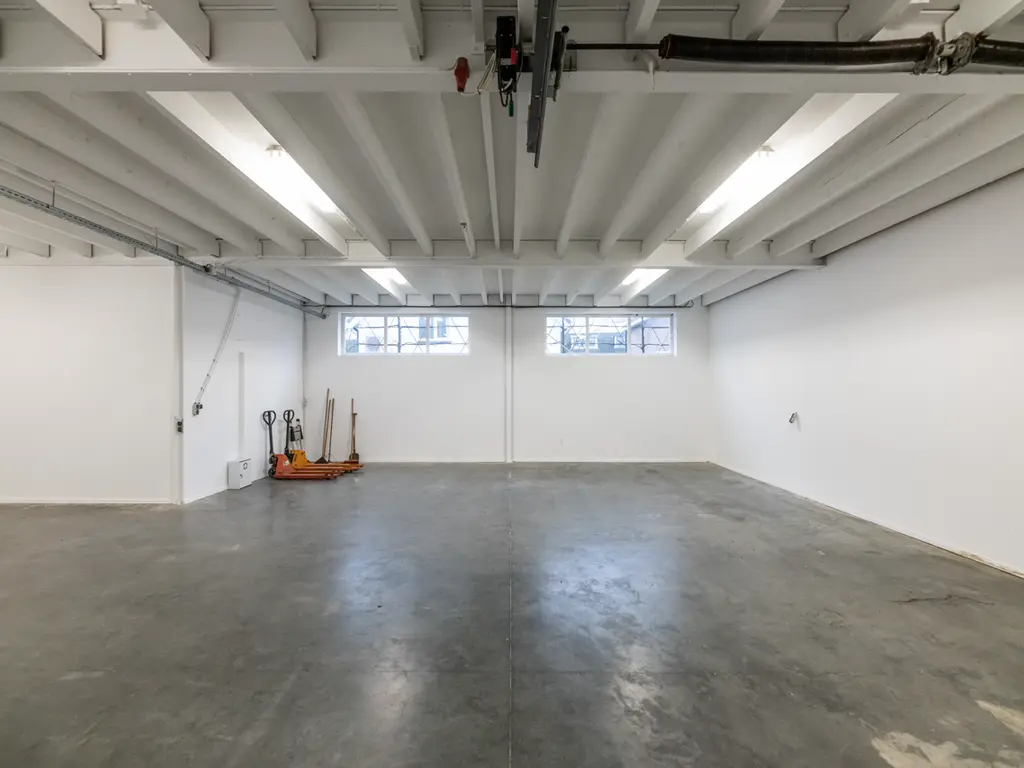 Nijverheidsweg 16, Bavel