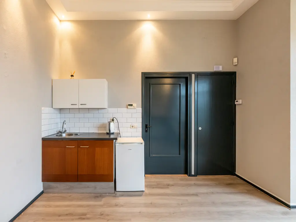 Nijverheidsweg 16, Bavel