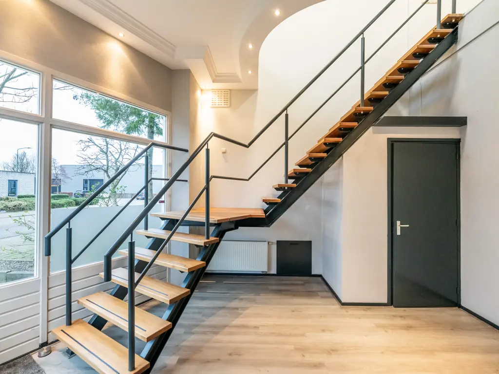 Nijverheidsweg 16, Bavel