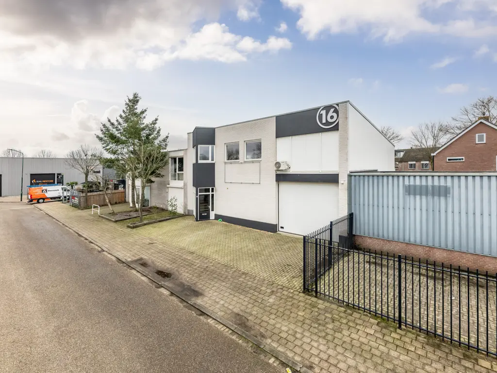 Nijverheidsweg 16, Bavel