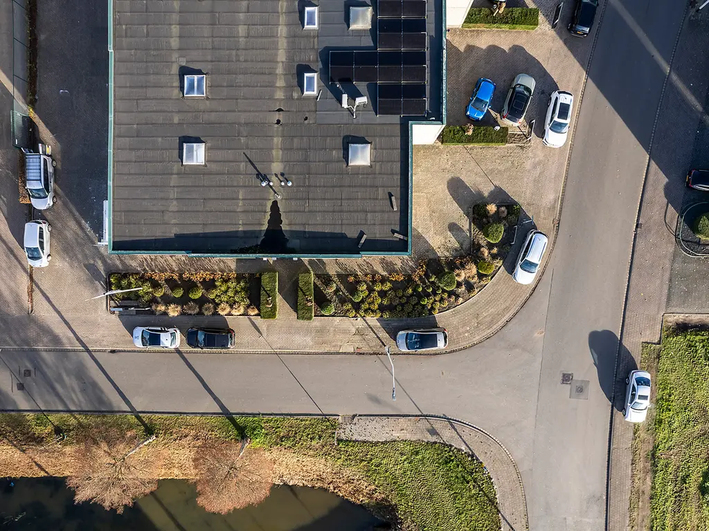 Minervum 7234, Breda