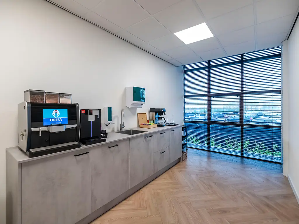 Minervum 7032, Breda