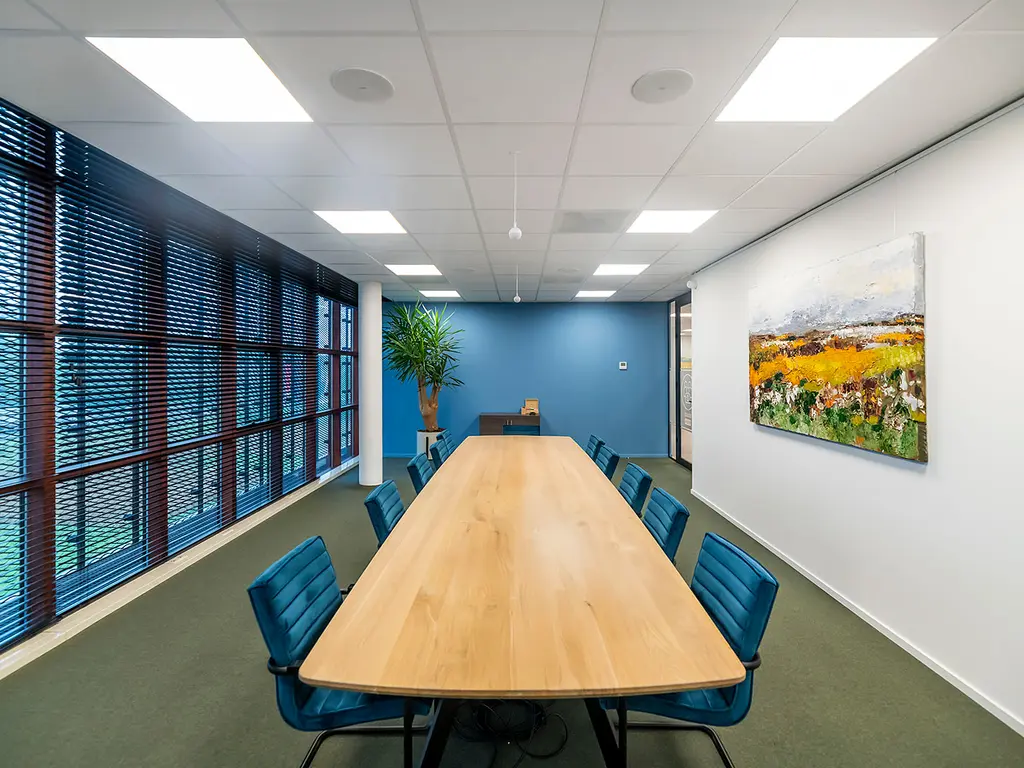 Minervum 7032, Breda