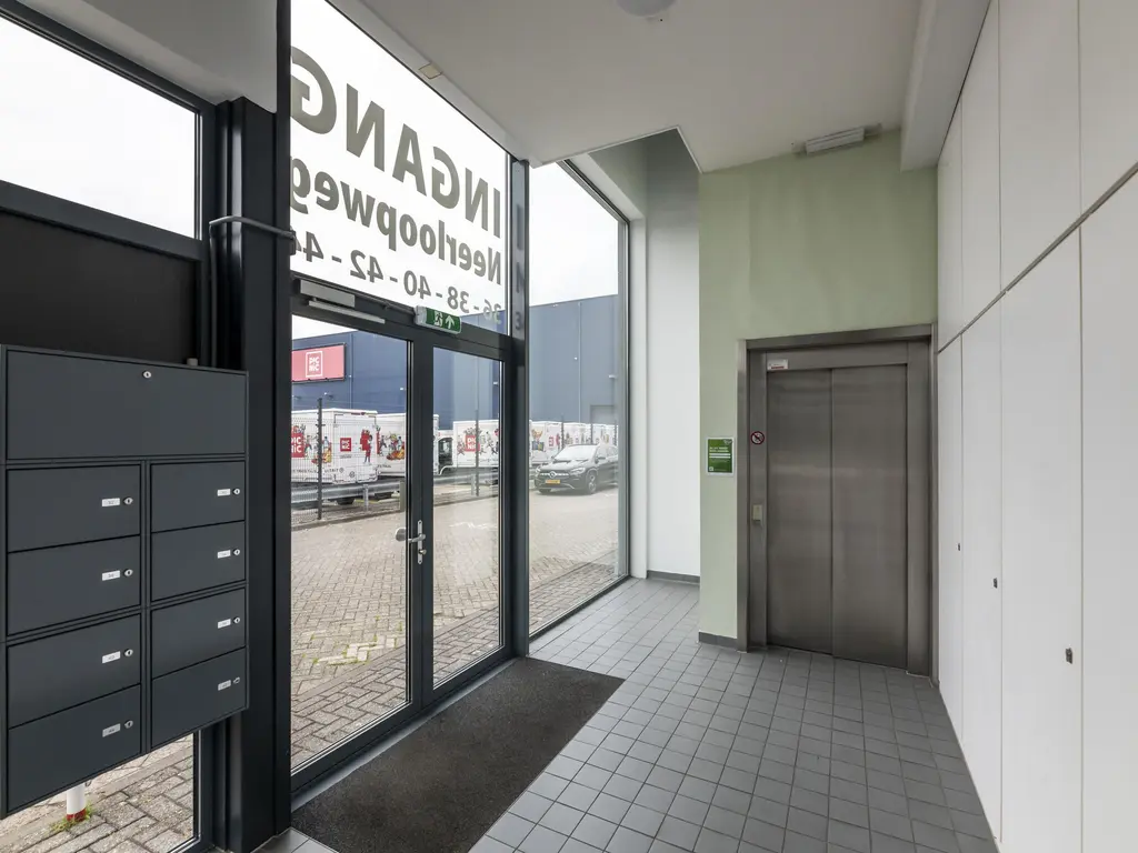 Neerloopweg 36, Breda