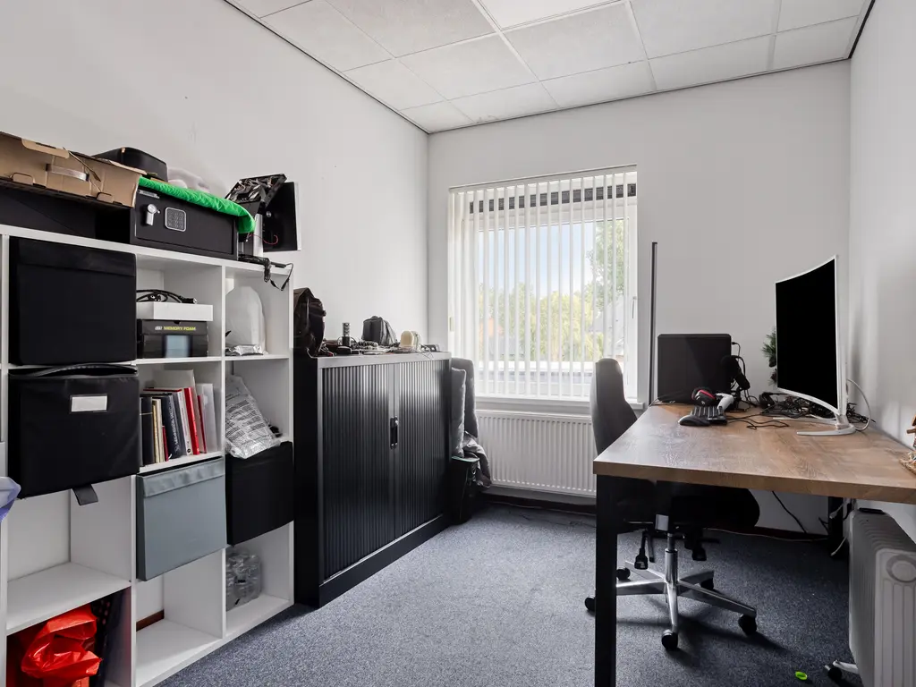 Weidehek 32B, BREDA