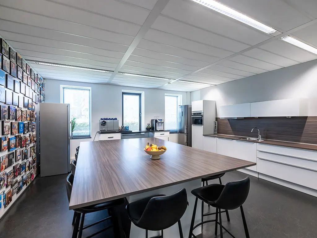 Laan van Londen 100, Dordrecht
