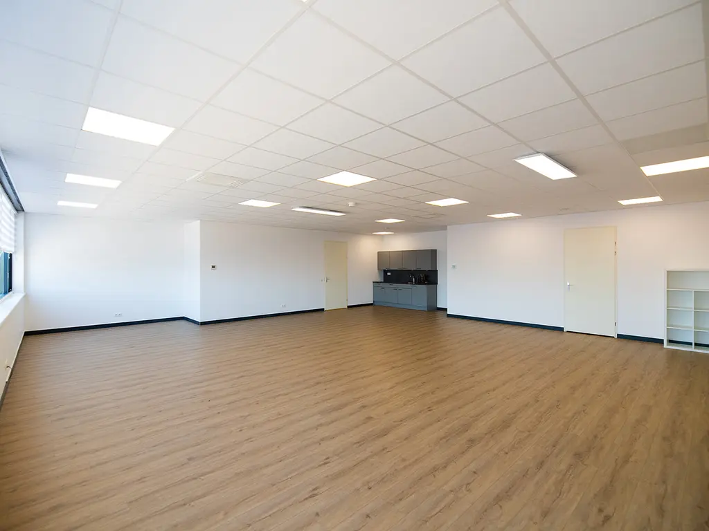 Regenbeemd 25A, Breda