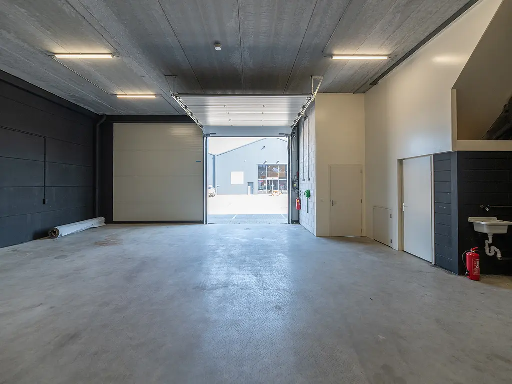 Regenbeemd 25A, Breda