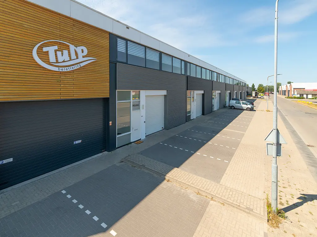 Regenbeemd 25A, Breda