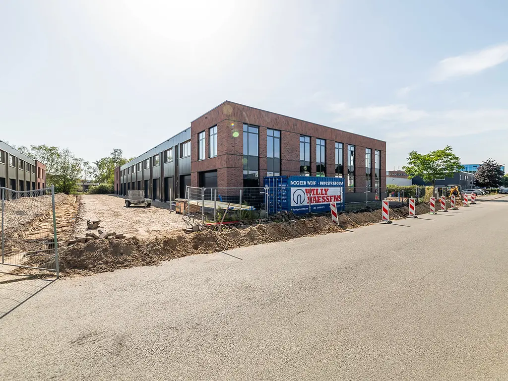 Takkebijsters 10A23, BREDA