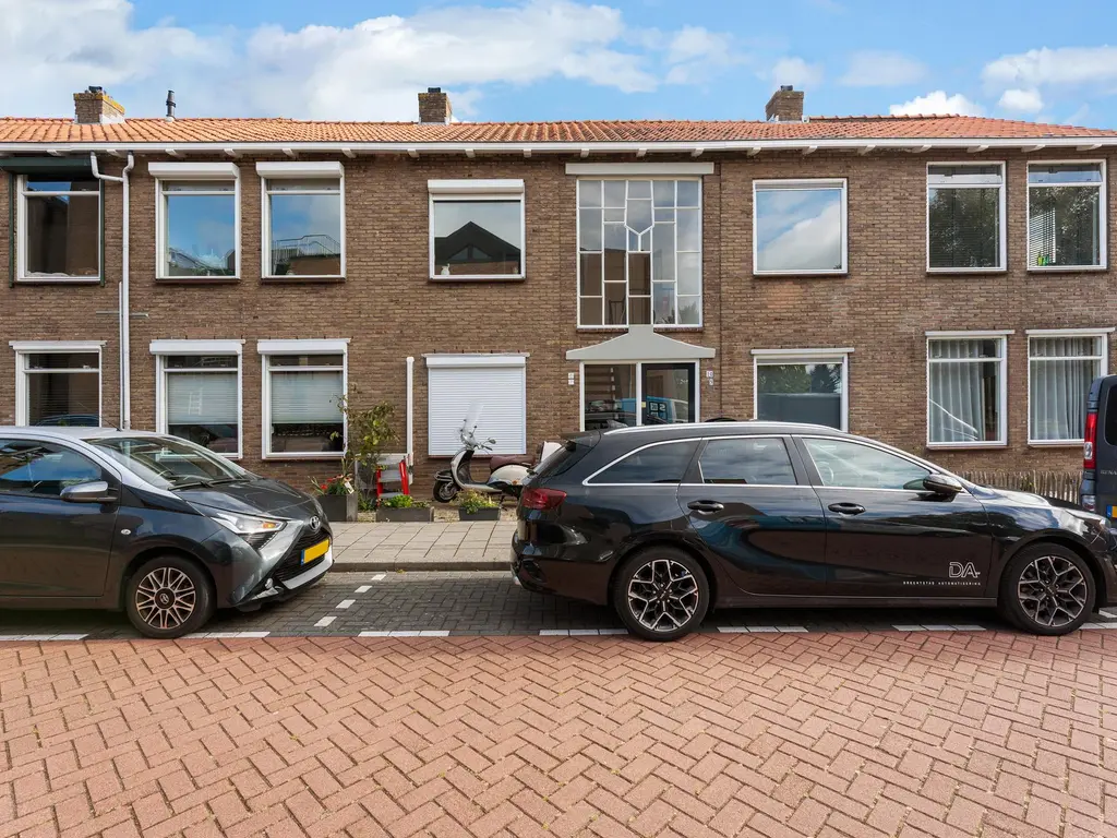 Waalstraat 8, HENDRIK-IDO-AMBACHT