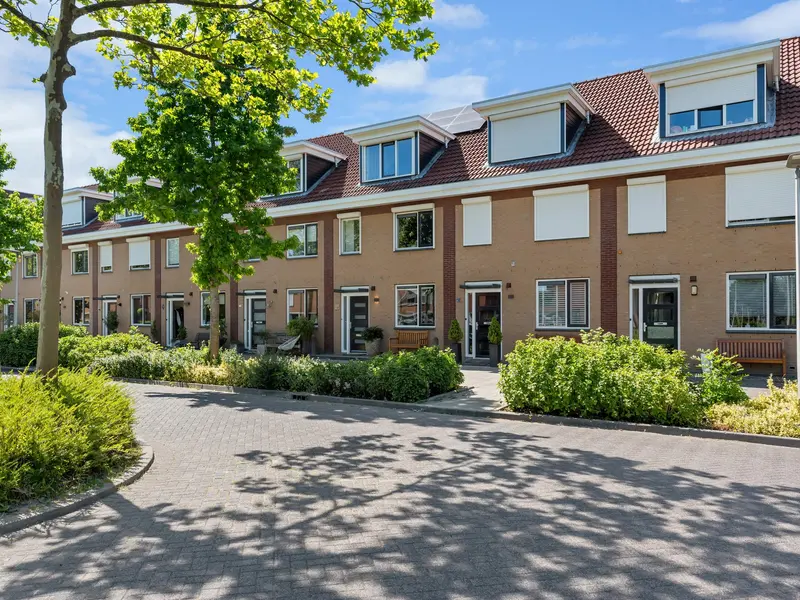 Agnes Bartoutslaan 72, HENDRIK-IDO-AMBACHT