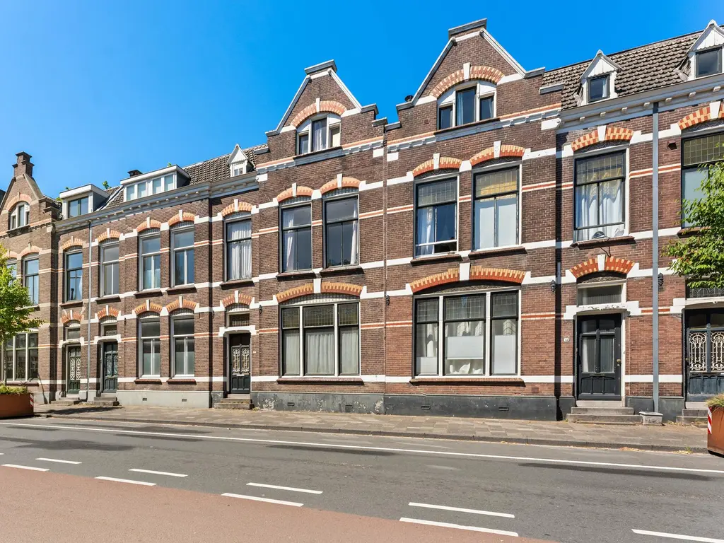 Toulonselaan 15, DORDRECHT