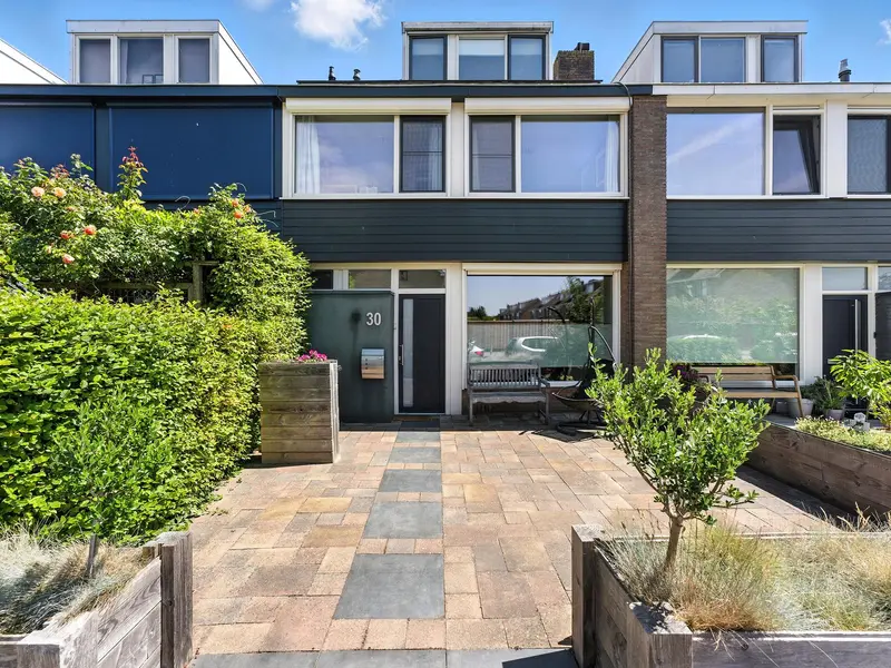 Admiraal de Ruyterlaan 30, HENDRIK-IDO-AMBACHT