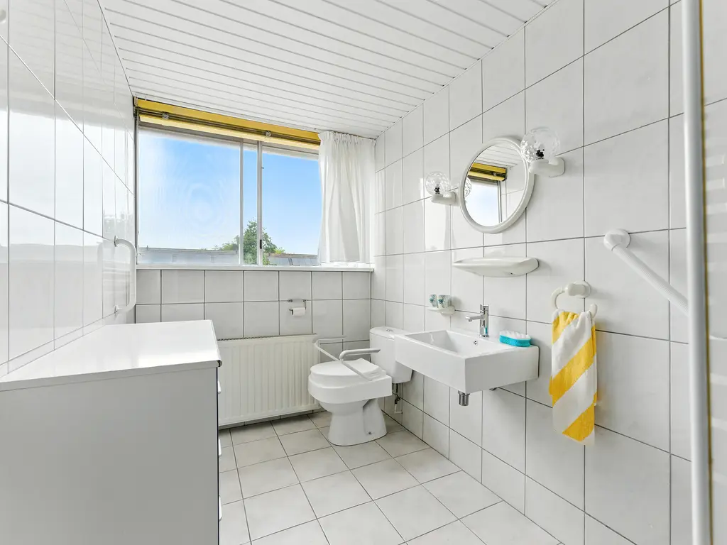 Talmaweg 106, BARENDRECHT