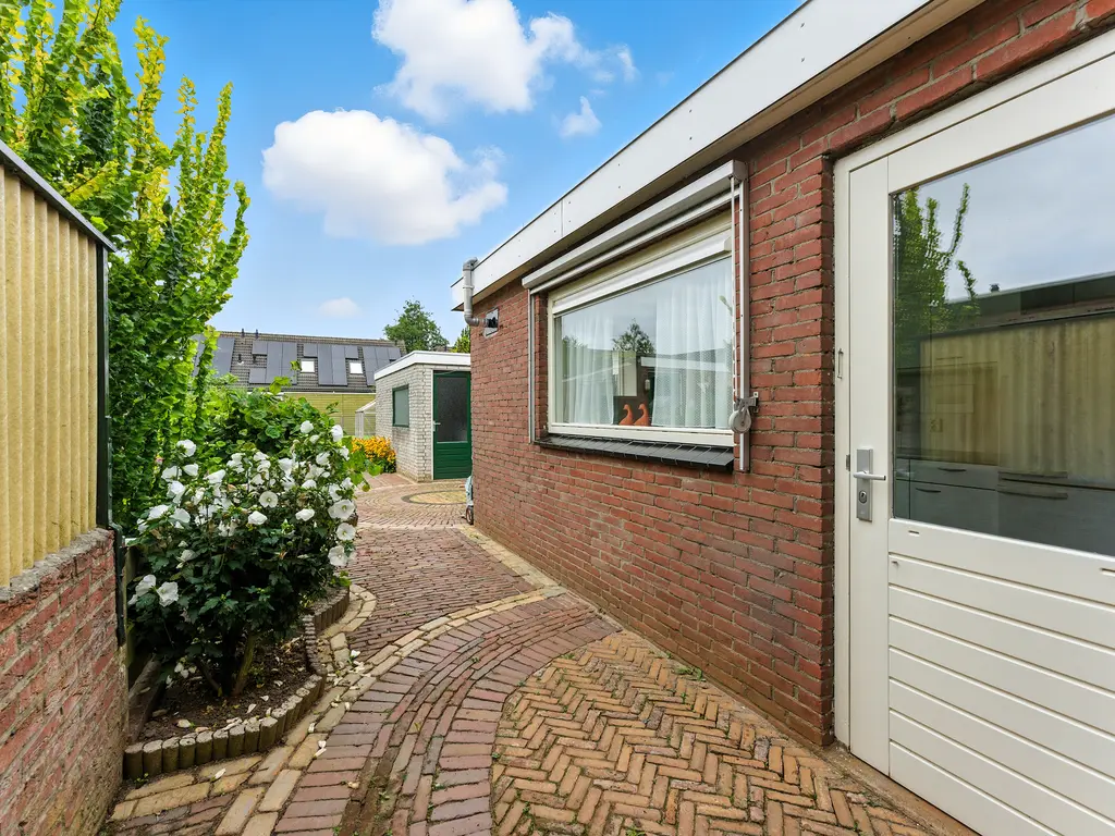 Talmaweg 106, BARENDRECHT