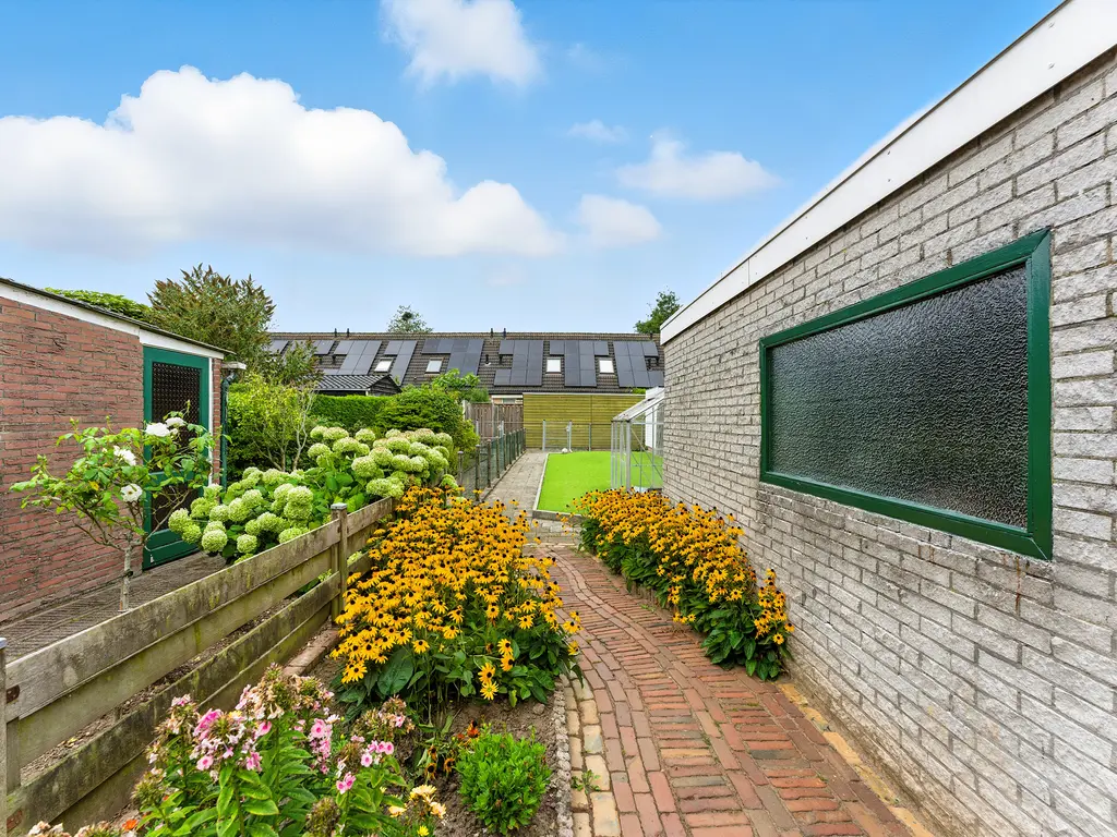 Talmaweg 106, BARENDRECHT